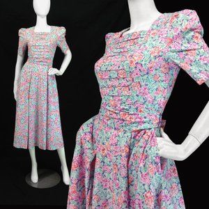 Vintage floral print dress